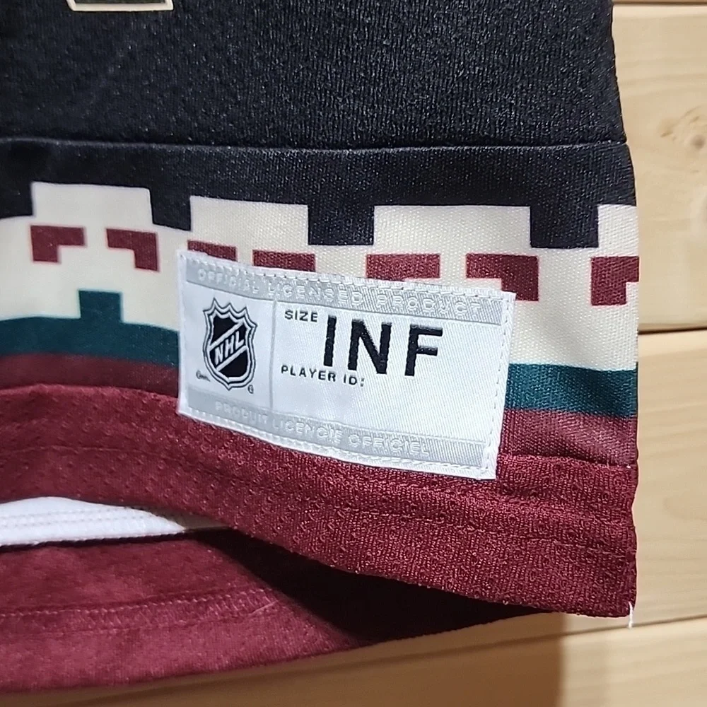 NHL Arizona Coyotes Jersey Size Infants 12/24 months NWT